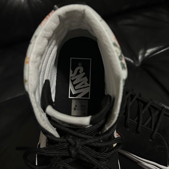 Vans Black and Floral Sk8-Hi Tapered Shoe - Picture 8 of 15